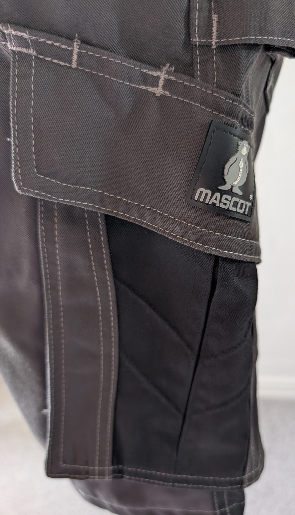Mascot shorts