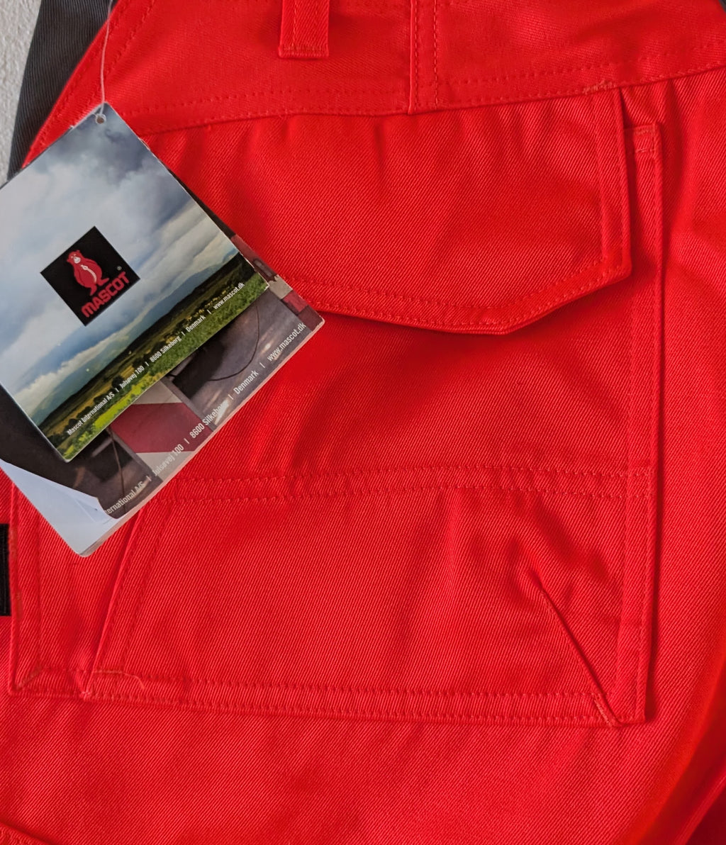 Mascot Orada Shorts